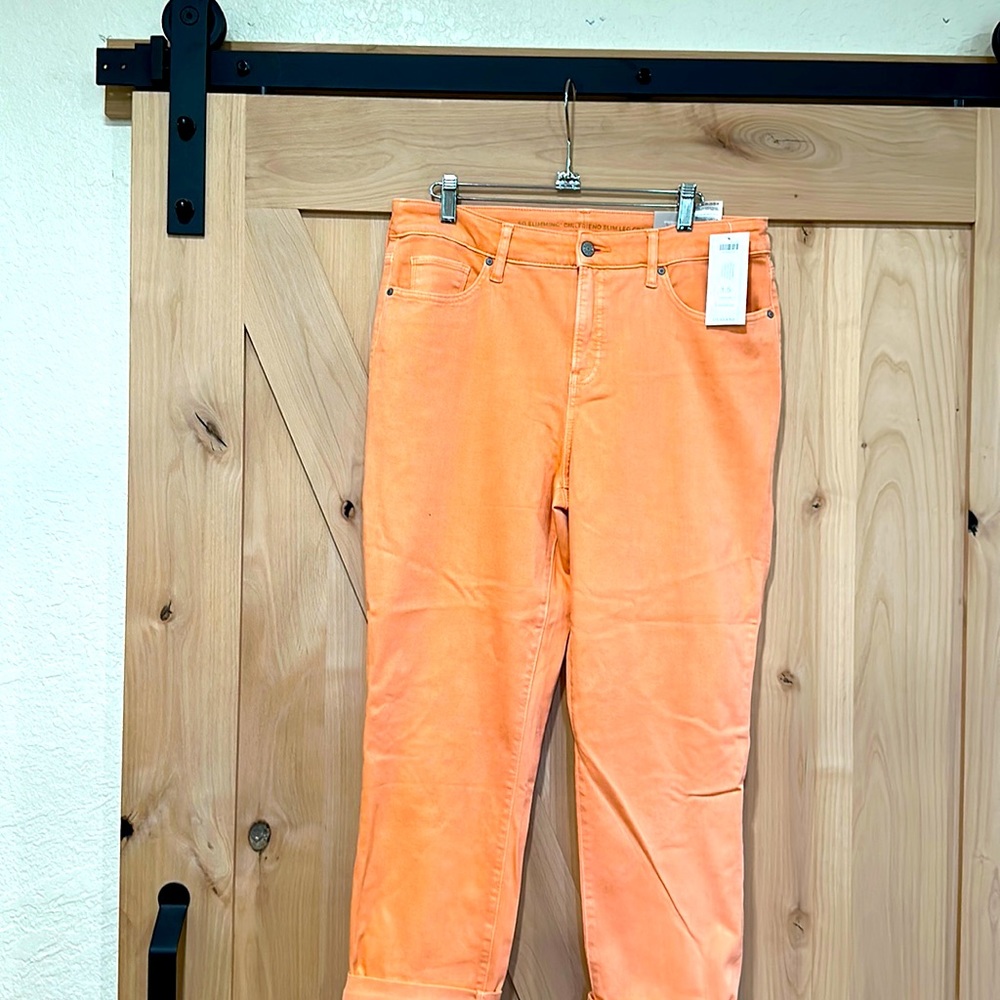 Chicos so slimming girlfriend slim leg crop pant